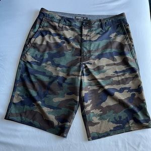 O’Neill reserve solid 21” Hybrid shorts-32/Camo